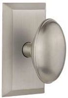 oval knob in brushed nickel