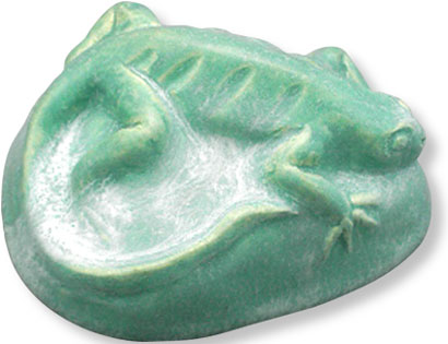 lizard ceramic paperweight