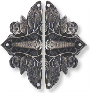 Resting cicada hinge plate in antique pewter