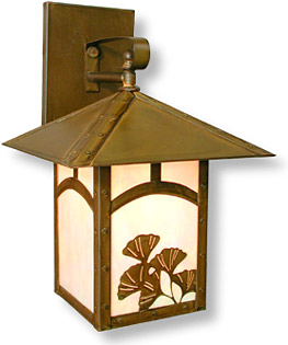 Cliff House craftsman wall mount lantern